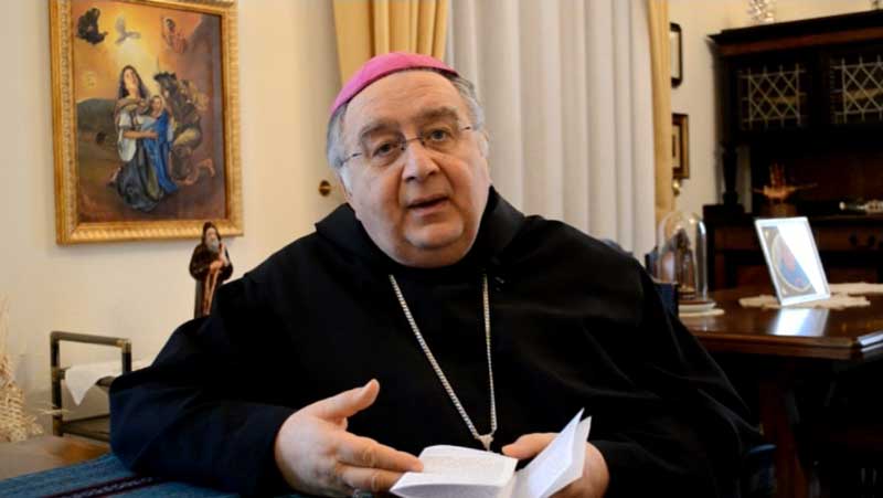 Il vescovo di Reggio Calabria scrive ai genitori per la trasmissione della fede ai loro figli